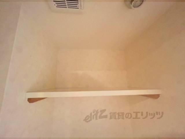 洗濯機置場　上部収納