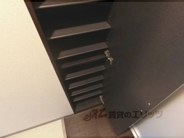 下駄箱　下駄箱下部分