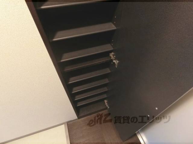 下駄箱　下駄箱下部分