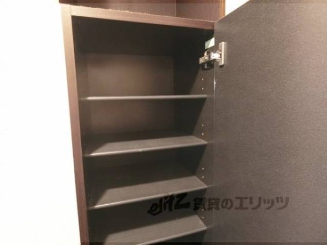 下駄箱　下駄箱上部分