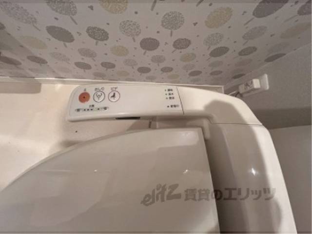 トイレ　ウォシュレット