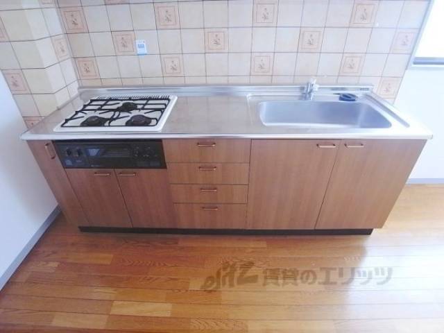 キッチン　収納