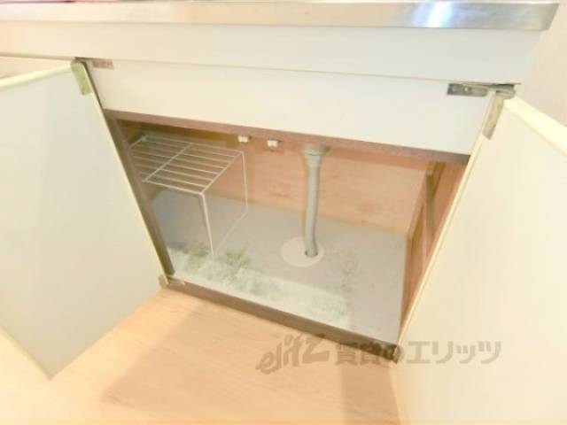 キッチン　下部収納