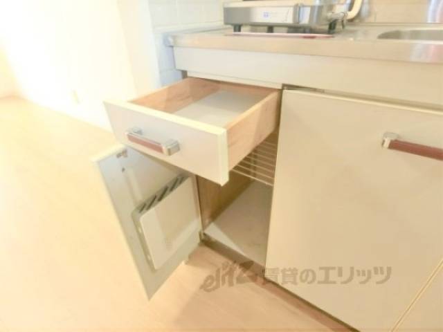 キッチン　下部収納