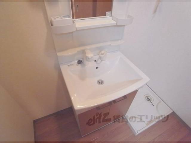 洗面所　シャンプードレッサー