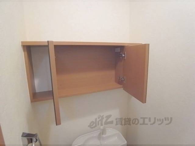 トイレ　洗剤など収納できて便利です