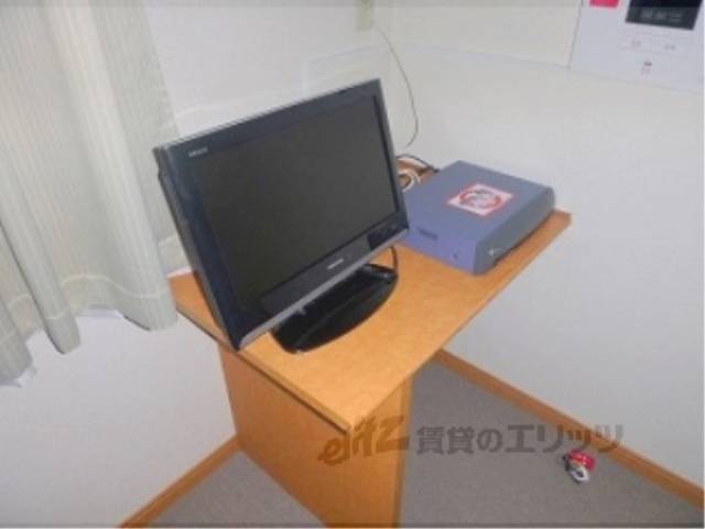 備え付けテレビ