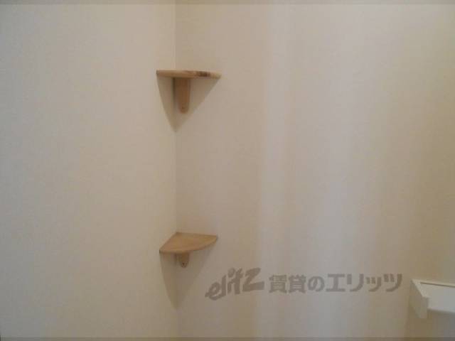 トイレ飾り棚