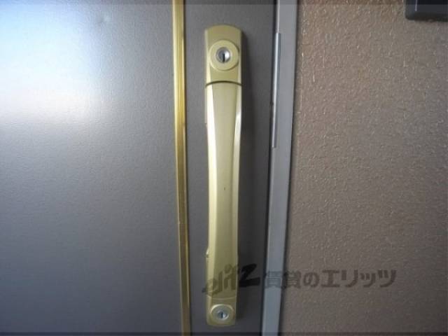 玄関　ツーロック