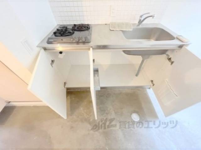 キッチン　下部収納