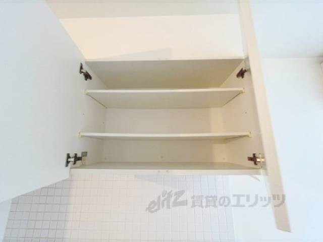キッチン　上部収納