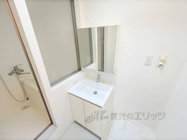 洗面所　独立洗面台