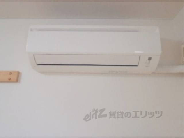 洋室　エアコン