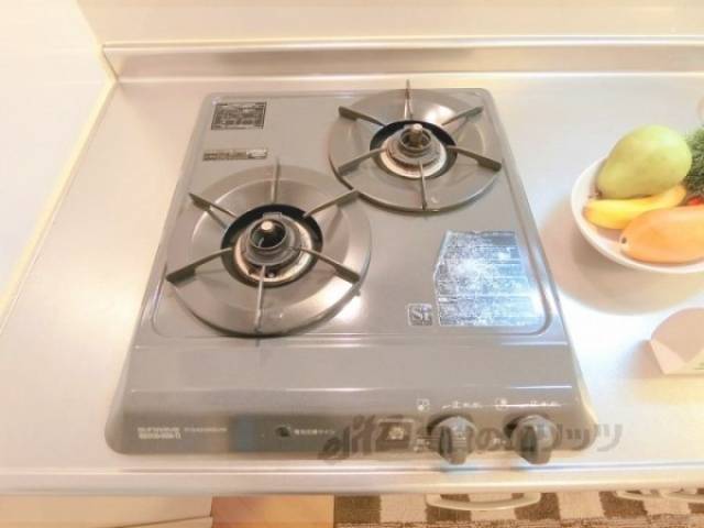 キッチン　ガス２口コンロ