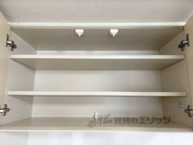キッチン　収納上部