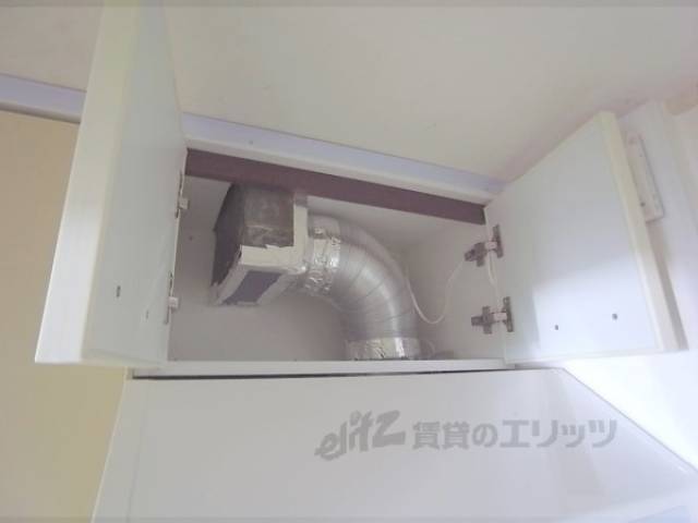 キッチン上部収納