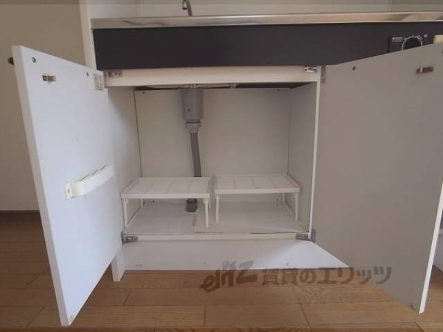 キッチン　キッチン収納部下側