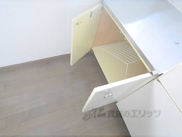 収納　キッチン
