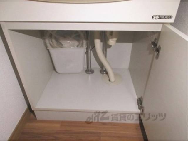 洗面所　下部収納