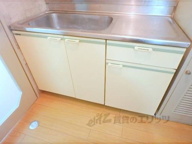 キッチン　下部収納