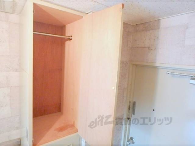 下駄箱　上部収納