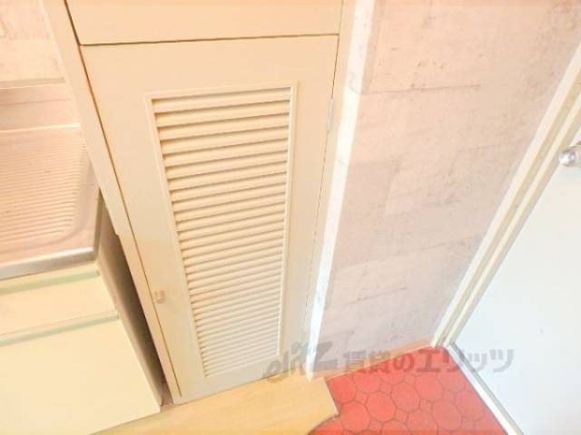 下駄箱　下部収納