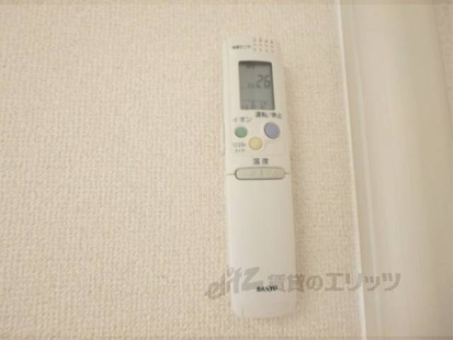 エアコン　エアコンリモコン