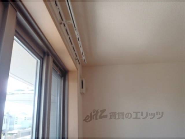 カーテンレール