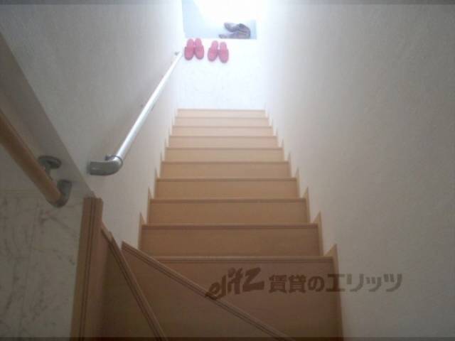 廊下　階段