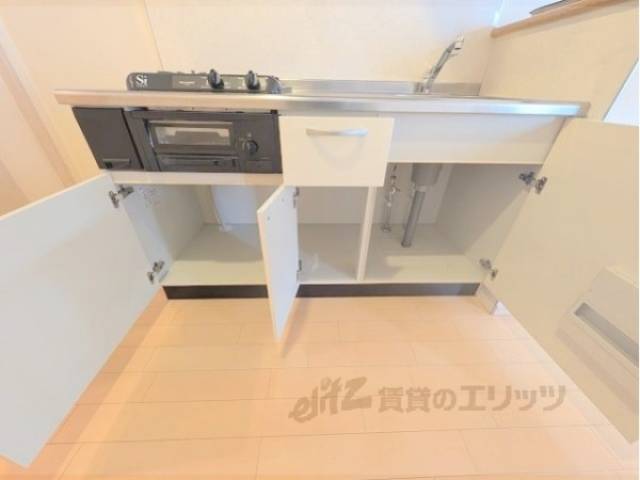 キッチン　下部収納
