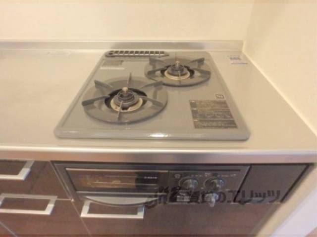 キッチン　コンロ