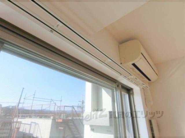 カーテンレール