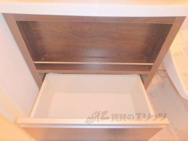 洗面所　収納下