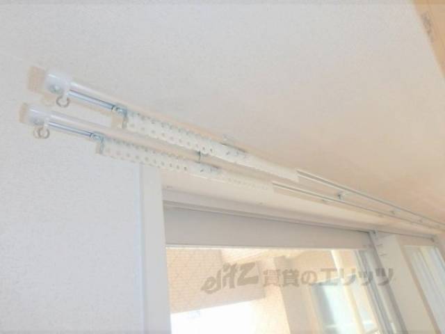 カーテンレール