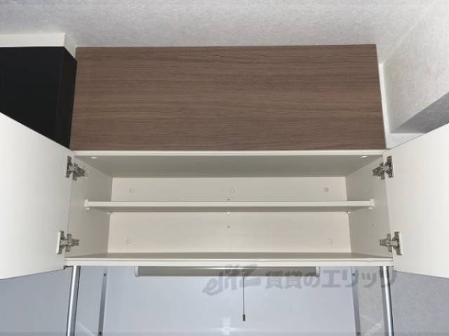 キッチン　上部棚
