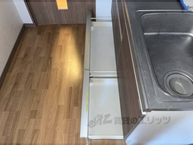 キッチン　収納