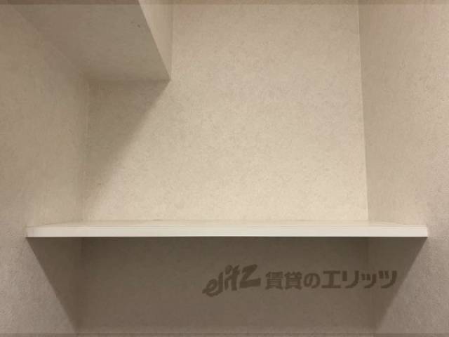 トイレ　上部棚