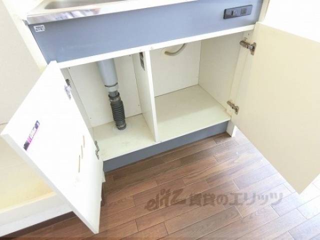 キッチン　収納