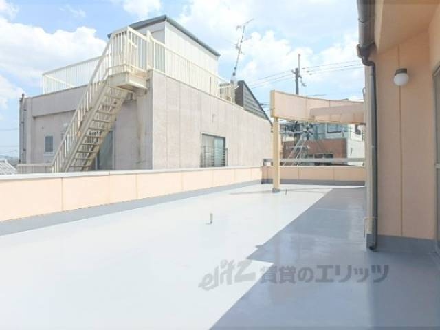 ベランダ　屋上