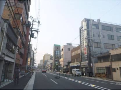 大宮通り面す
