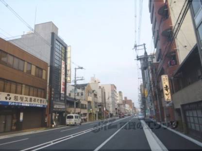 大宮通り面す