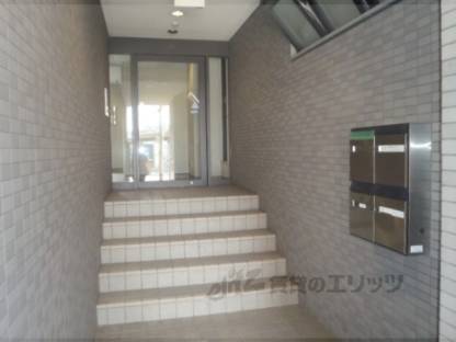建物入口