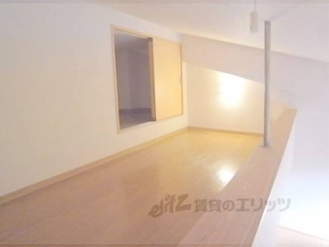 ロフト　3.3帖の広さがあります。