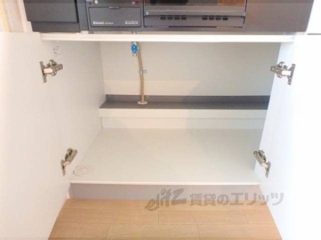 キッチン　下部収納