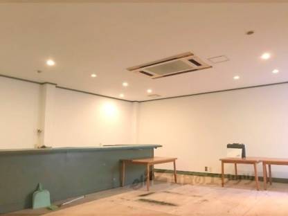 店舗内