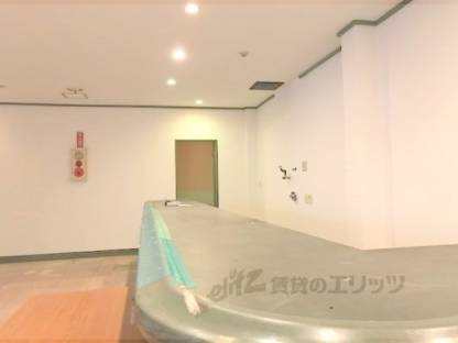 店舗内