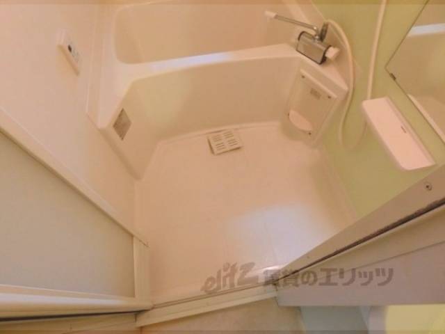 風呂　ウォシュレットタイプ