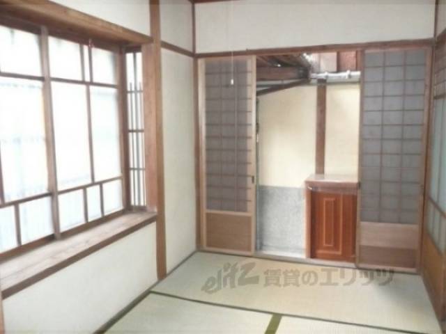 和室　落ち着いた雰囲気の和室です