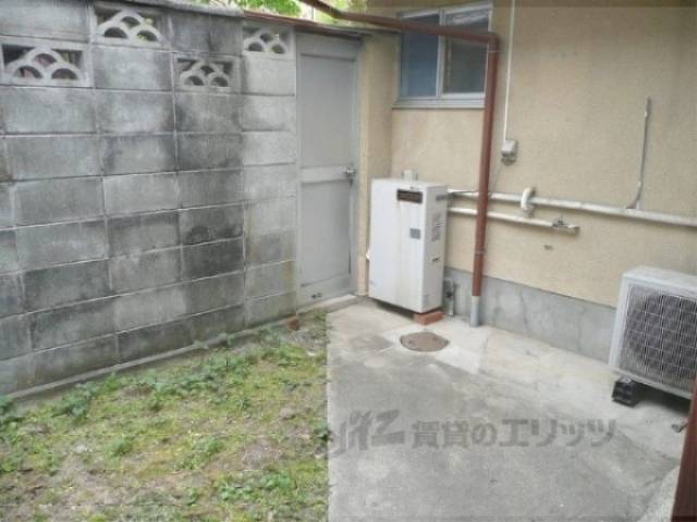 ベランダ　庭