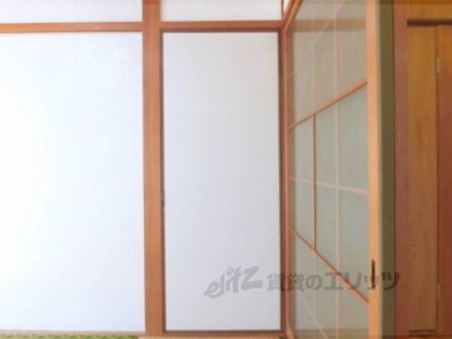 和室　収納
